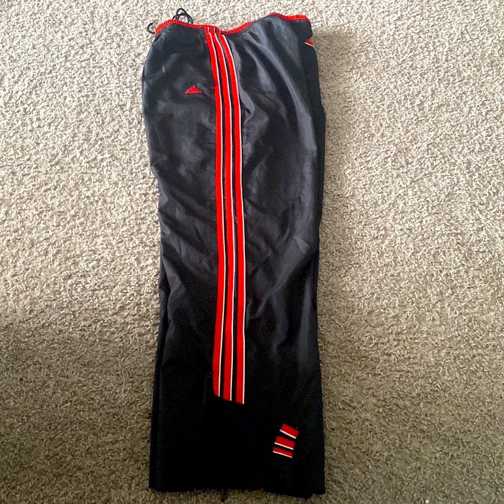 Adidas Women's Track Pants Size XL Black Red Zip Ankles Mesh Lined 3 Stripes